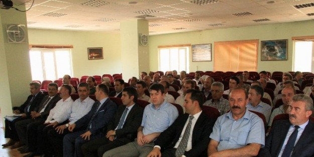 Suşehri’nde Yerel Yönetimler Ve Çevre Yönetimi Toplantısı Yapıldı