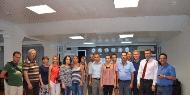 Selçuk'ta Genç Girişimcilerden Basına İftar
