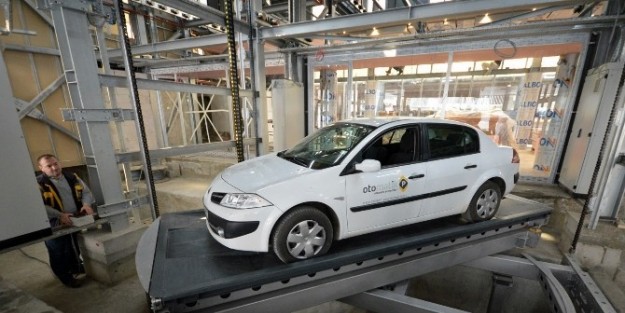 Türkiye'nin En Büyük Tam Otomatik Otoparkı İzmir'de