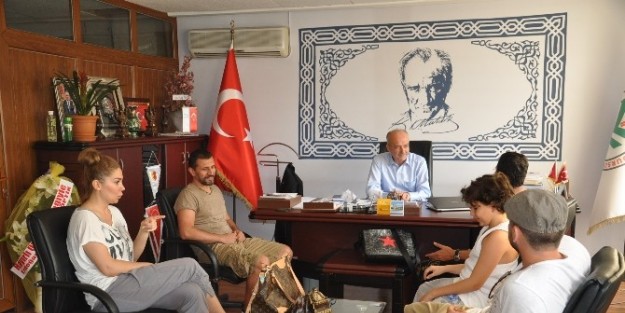 Cengiz Küçükayvaz Başkan Bahçavan'ı Ziyaret Etti