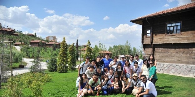 Japonlar 'Altın Köylü' Oldu