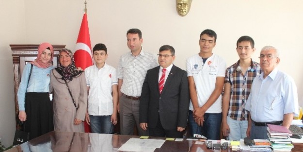 Beyşehir’in Şampiyonlari Altınla Ödüllendirildi