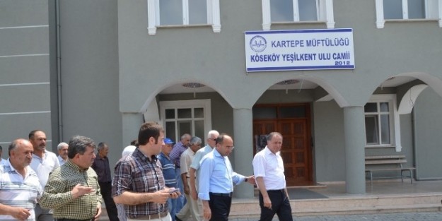 Başkan Üzülmez, Yeşilkent Sakinleriyle Bir Araya Geldi