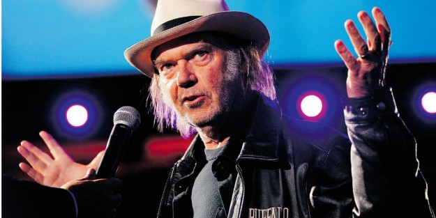 Neil Young'dan İsrail'e konser tepkisi