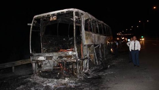 Otobüs kül oldu!
