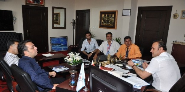 Büyükşehir, Karataş’taki Sokak Hayvanları Sorunu İçin Devrede