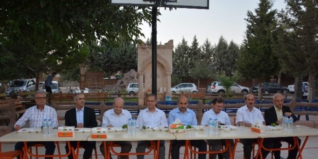 Yoyav Tarafından İftar Yemeği Verildi