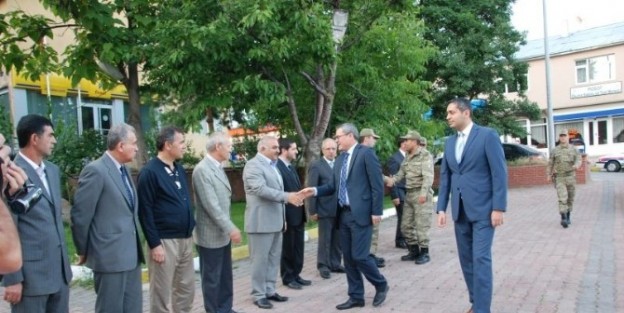 Vali Deniz Posof İlçesini Ziyaret Etti