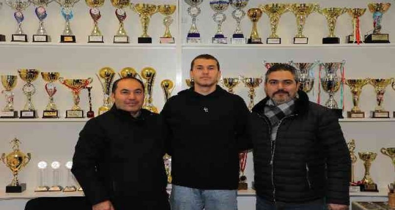 Gemlik Belediyespor iki sporcu daha kazandırdı