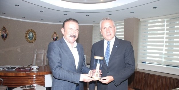Başkan Doğan: "izmit’e Daha Çok Macar Kardeşimizi Bekliyoruz"