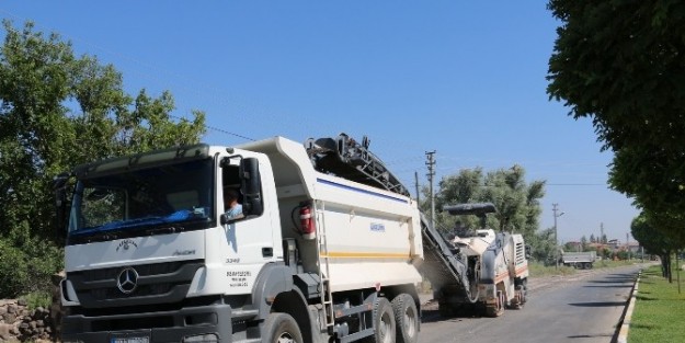 Aksaray Belediyesi Osb’ye Giden 5 Km’lik Yolu Asfaltlıyor