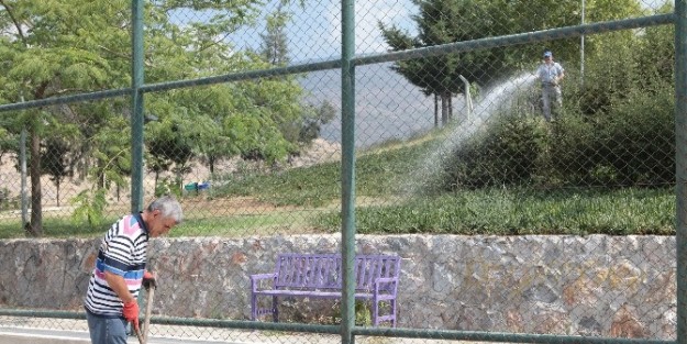 Bornova’da Örnek İşçiler
