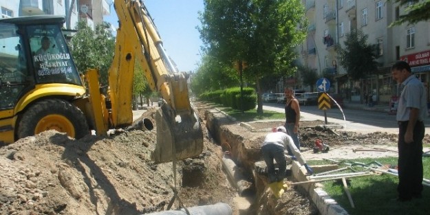 Elazığ'ın İçme Suyu Boruları Yenileniyor