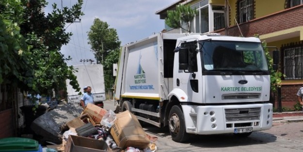 Kartepe’de Çöp Ev Temizlendi