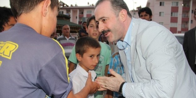 Tuşba Belediyesi’nden ‘kardeşlik’ Çadiri