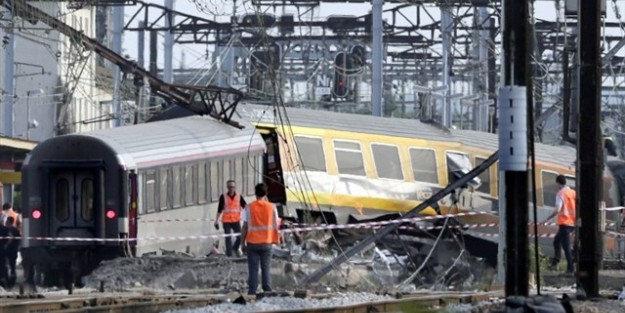 Tren kazası "çok sayıda yaralı var!"