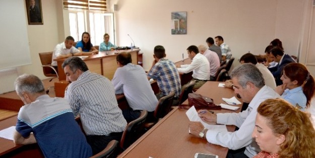 Hakkari Belediyesi 'eş Başkanlık Yönetmeliği'ni Kabul Etti