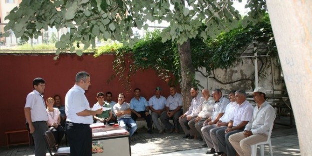 Köprübaşı'nda Çiftçilere Makine Ekipman Desteği