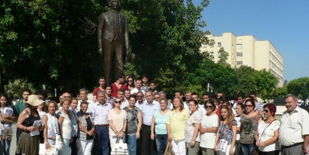 Chp Adana İl Örgütü İhsanoğlu İçin Broşür Dağıttı