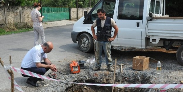 Akçakoca'da Ana Su İsale Hattında Vantuz Vanalar Yenileniyor