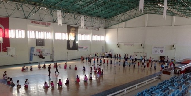 Gümüşhane’de Kur’an Kursu Öğrencileri Sodes’le Spor Yapıyor