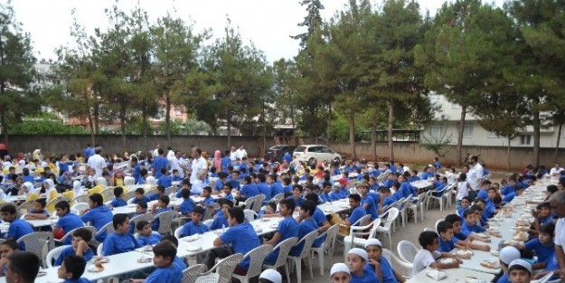 Müftülükten Kuran Kursu Öğrencilerine İftar