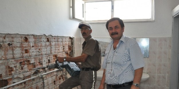 Okullar Yeni Döneme Hazırlanıyor