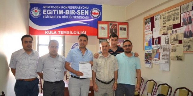 Kula Eğitim Bir Sen'de Başkan Ahmet Gedik Oldu