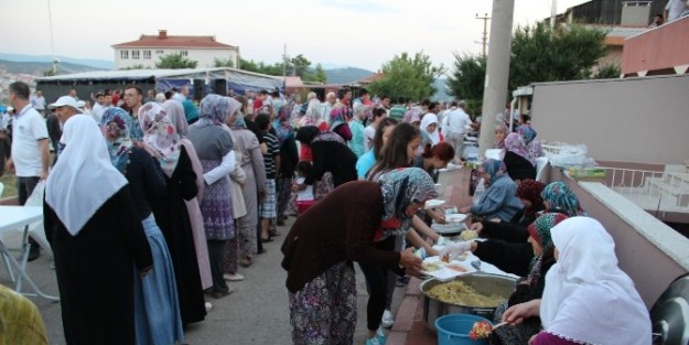 Çan’da Cami Derneğinden Mahalle İftari