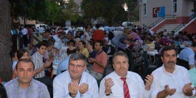 Tevfikiye Mahallesi'nde Birlik Ve Beraberlik Gecesi‏