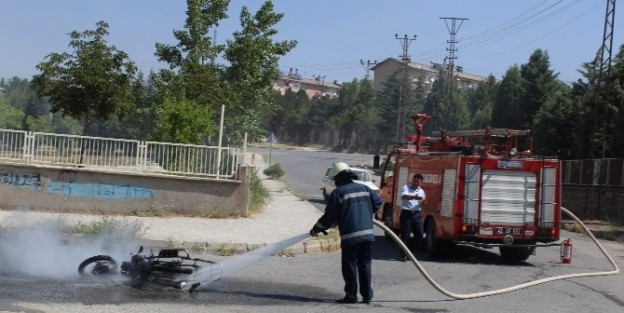 Seydişehir’de Motorsiklet Yangını