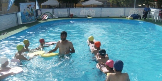 Büyükşehir’den Çocuklara Yüzme Kursu