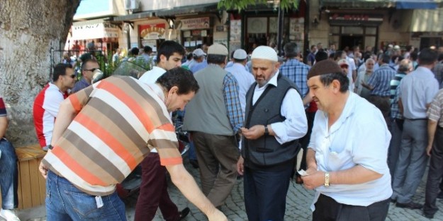 Kütahya'da Gazze İçin Yardım Toplandı