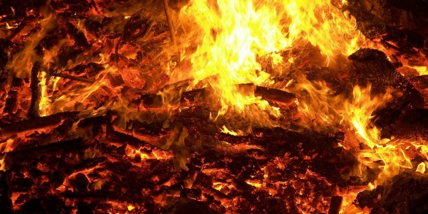 Mangal ateşi restoranı küle çevirdi!