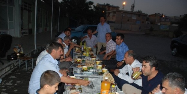 Kahta'daki Muhtarlar İftarda Buluştu