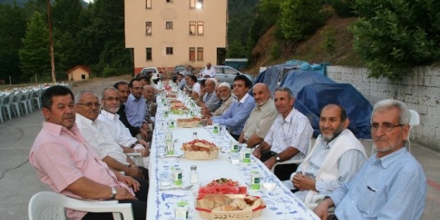 Gürbüzler Kur’an Kursundan İftar Etkinliği