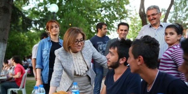 Büyükşehir, Ramazan Ayında 100 Bin Kişiye Ev Sahipliği Yaptı