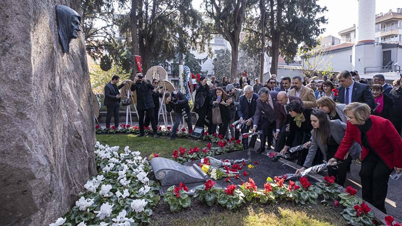 Zübeyde Hanım ölümünün 100. yıl dönümünde kabri başında anıldı zübeyde hanım