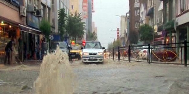 Tekirdağ Sağanak Yağışa Teslim