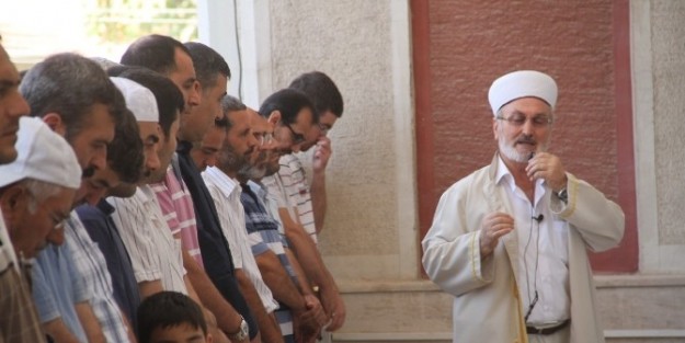 Gazze’de Ölenler İçin Orhangazi’de Gıyabi Cenaze Namazı Kılındı