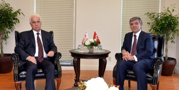 Abdullah Gül'e “Devlet Nişanı“ takdim edildi!