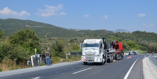 Söke’de Beton Mikseri Devrildi: 1 Yaralı