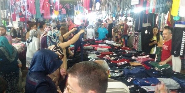 Pazarda Bayram Hareketliliği