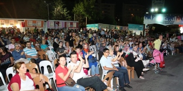 Sami Özer Nilüfer'de Sahne Aldı