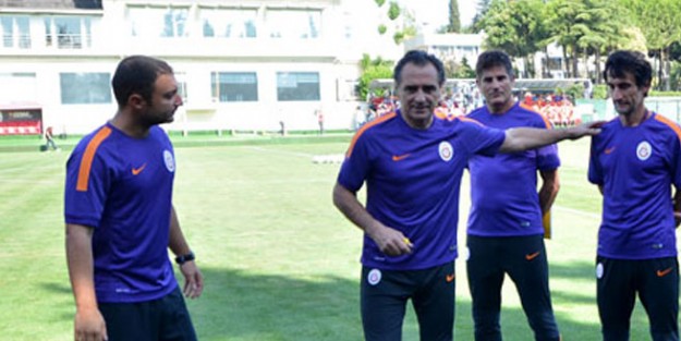 Prandelli'den Sneijder açıklaması!