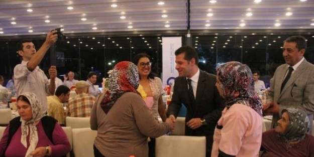 Osmaniye Osb Yönetimi Huzurevi Sakinlerine İftar Yemeği Verdi