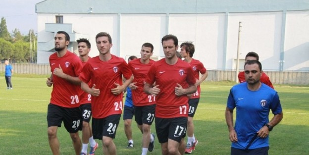 İnegölspor Bir Üst Lige Çikmayi Hedefliyor