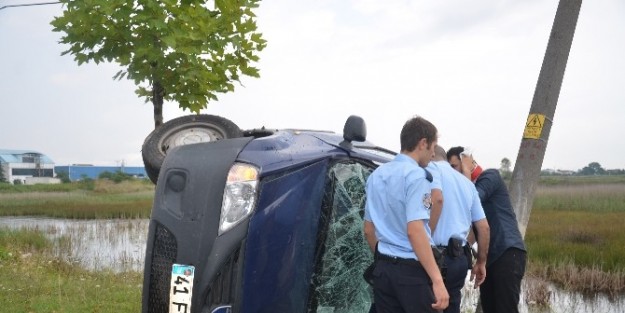 Yoğun Yağış Kazaya Neden Oldu: 3 Yaralı