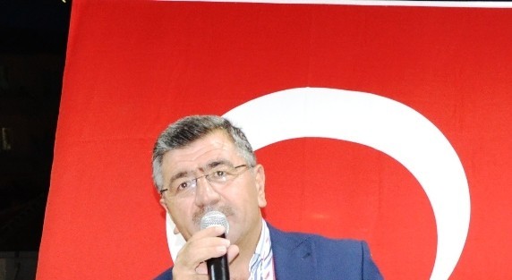 Ak Parti’den İftar Yemeği