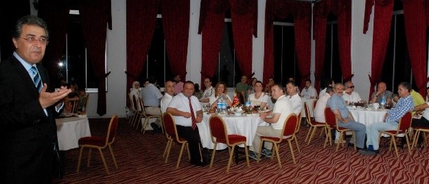 Yaman’dan İftarda Birliktelik Mesajı